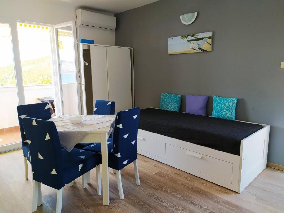 Apartments Ljerka Stara Novalja Bagian luar foto