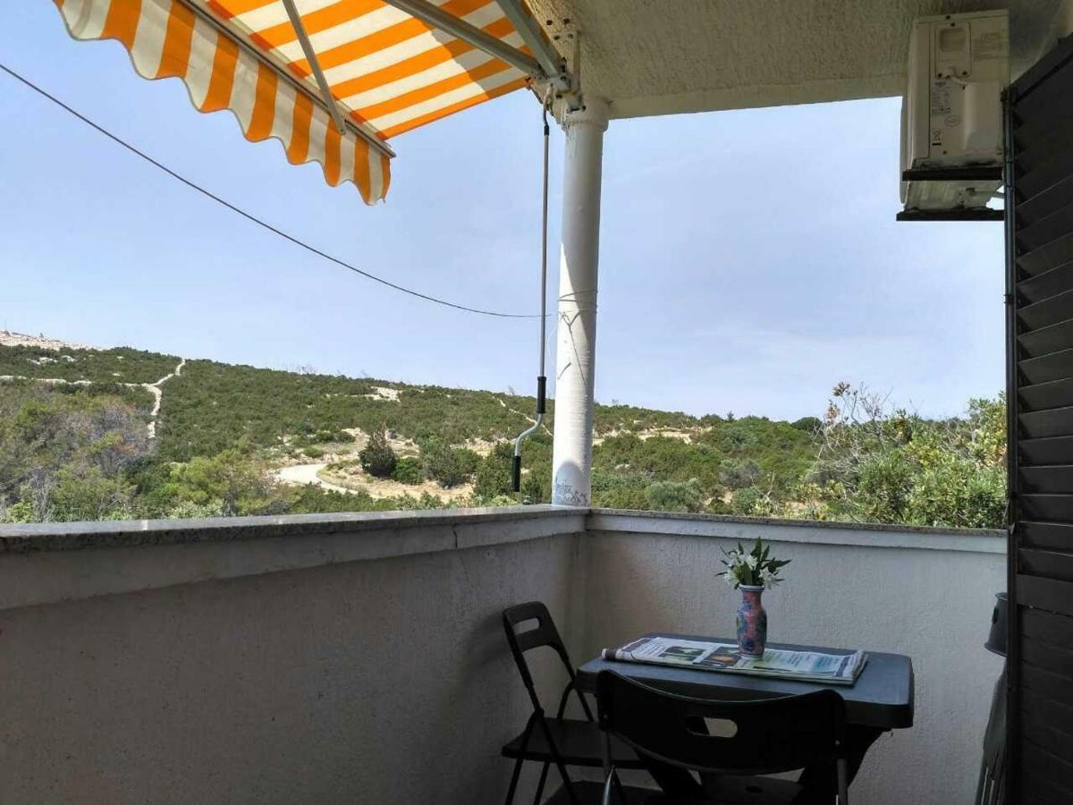 Apartments Ljerka Stara Novalja Bagian luar foto